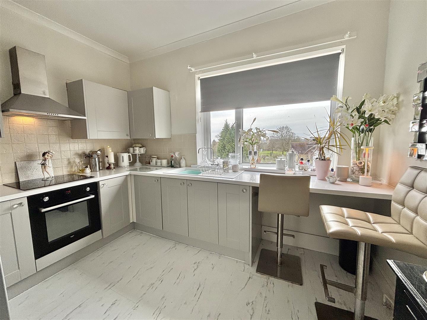 Eversley Road, Sketty, Swansea, SA2 9DB